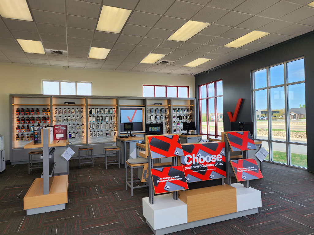 Interior of Verizon store in Miles City, MT