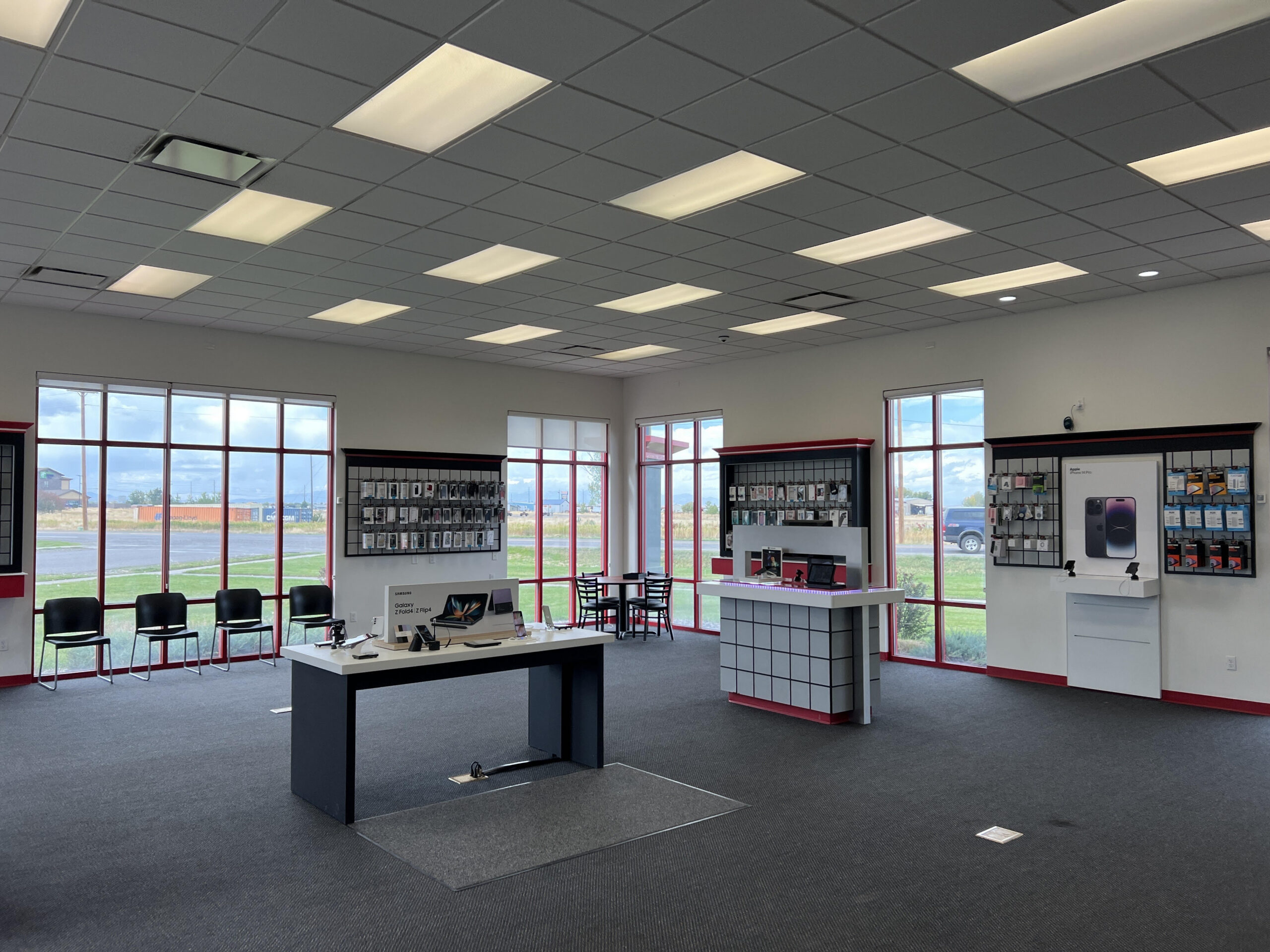 Interior of Verizon in Belgrade, Montana