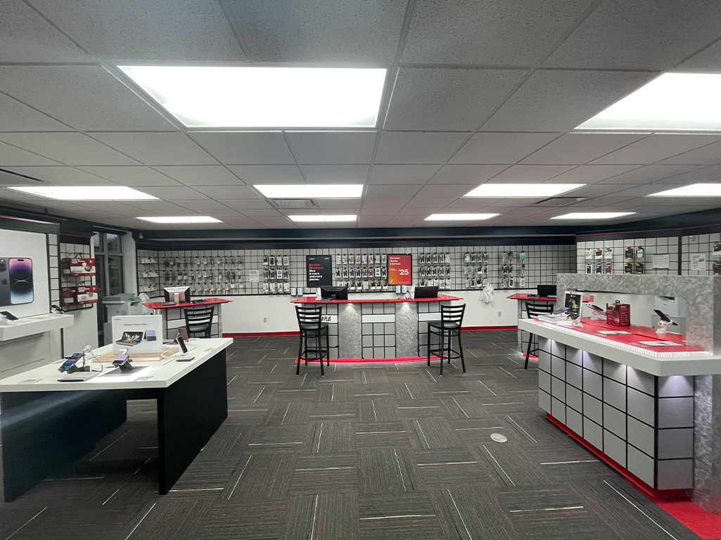 Verizon store interior in north Sheridan, WY