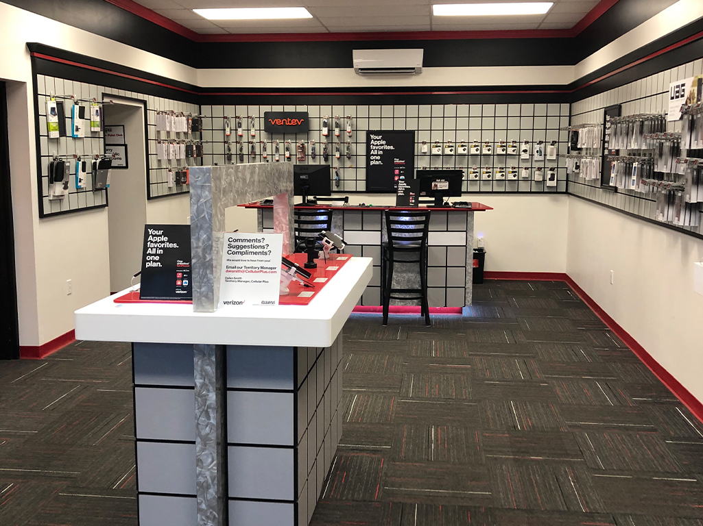 Interior of Verizon store in Omak, Oregon