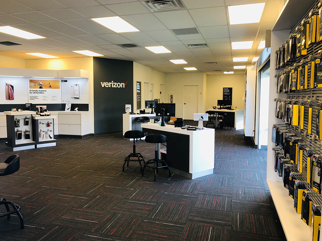 Verizon Store interior in Spokane, WA