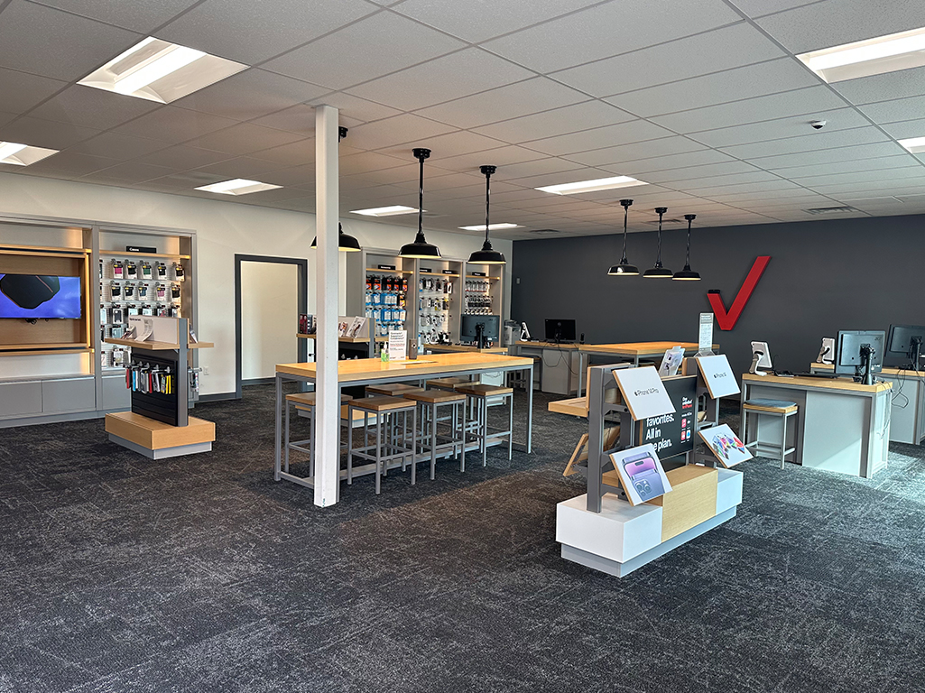 Interior of Verizon store on US Highway 93 S in Kalispell, MT